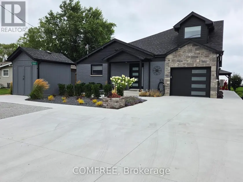 Detached at 1007 LAKESHORE PARK, Lakeshore