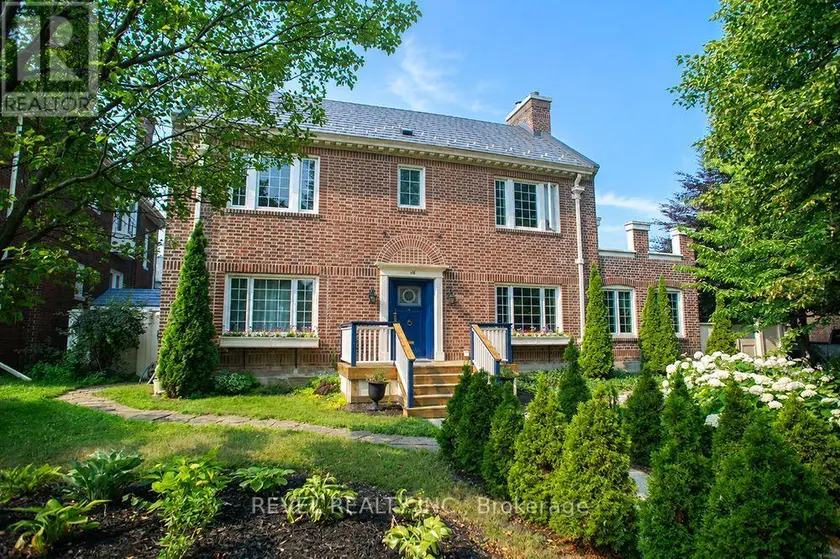 Detached at 116 DUFFERIN AVENUE, Brantford