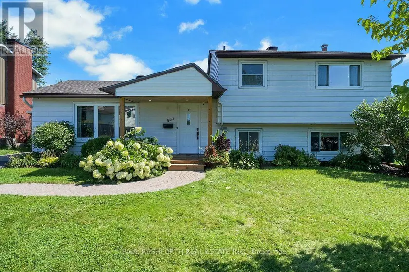 Detached at 5 MCMURDO COURT, Ottawa