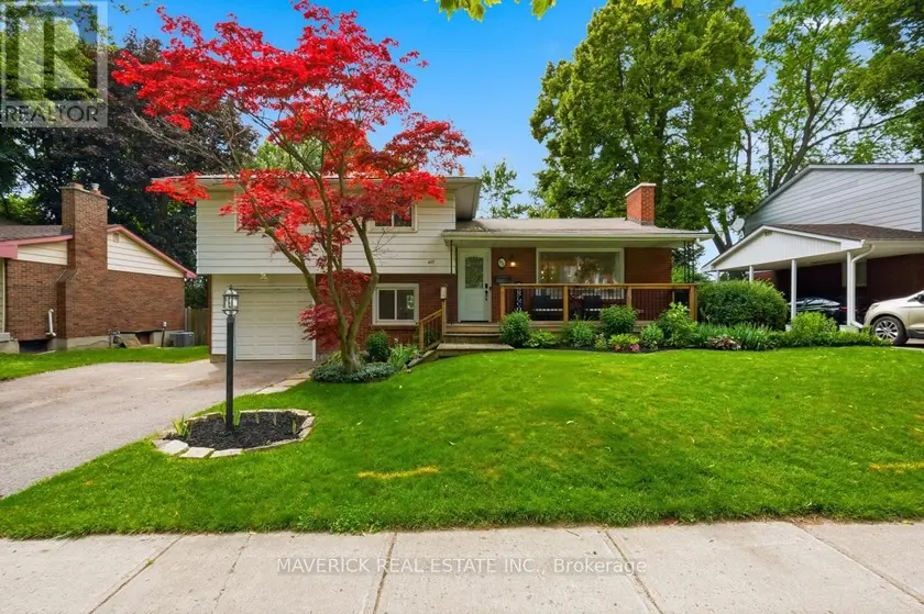 Detached at 653 VISCOUNT ROAD, London South