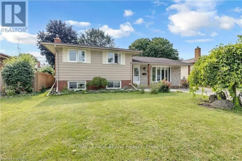 Detached at 92 BRIER PARK ROAD, Brantford
