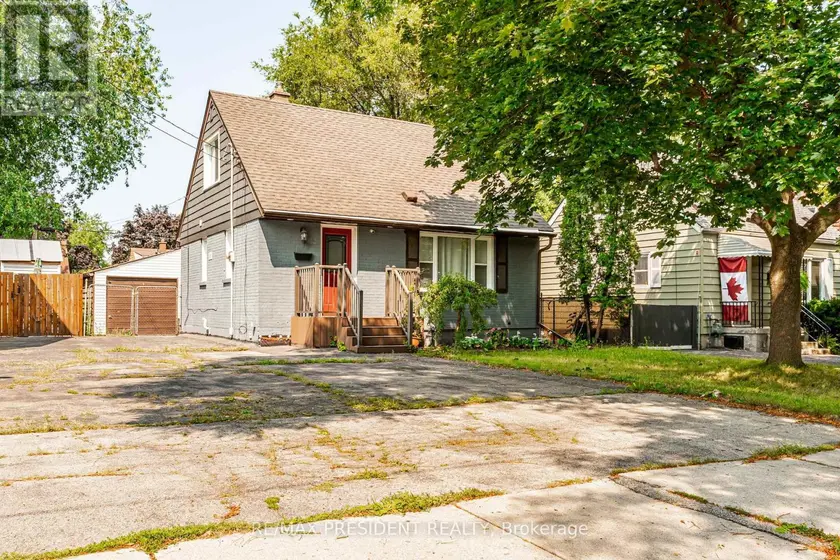 Detached at 13 LEWIS STREET, Hamilton