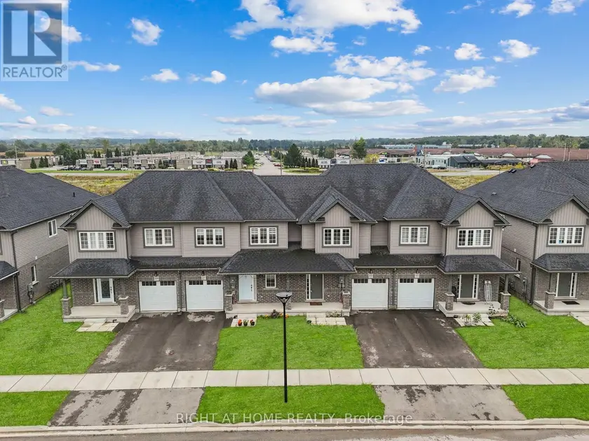 Townhouse at 307 KENNINGTON WAY, London South