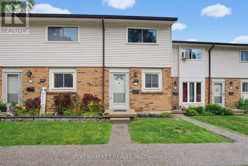Townhouse at 62 - 1328 COMMISSIONERS ROAD W, London South