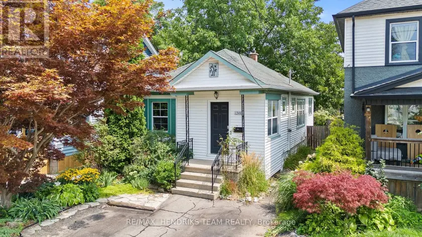Detached at 134 1/2 YORK STREET, St. Catharines