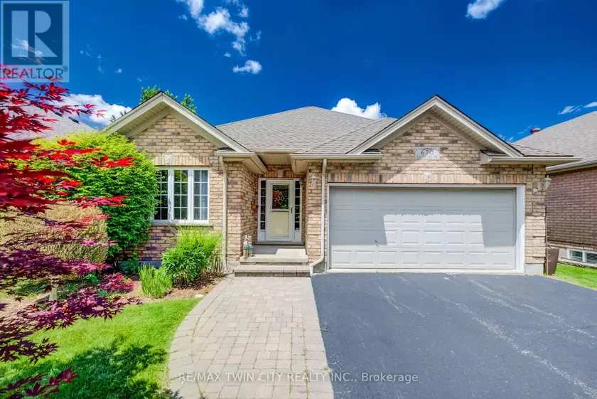 Detached at 670 SALZBURG DRIVE, Waterloo