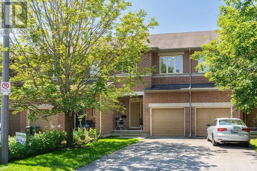 Townhouse at 216 BADGELEY AVENUE, Ottawa
