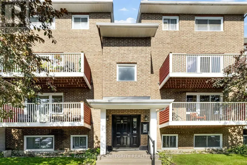 Townhouse at 503 - 1589 ST BERNARD STREET, Ottawa