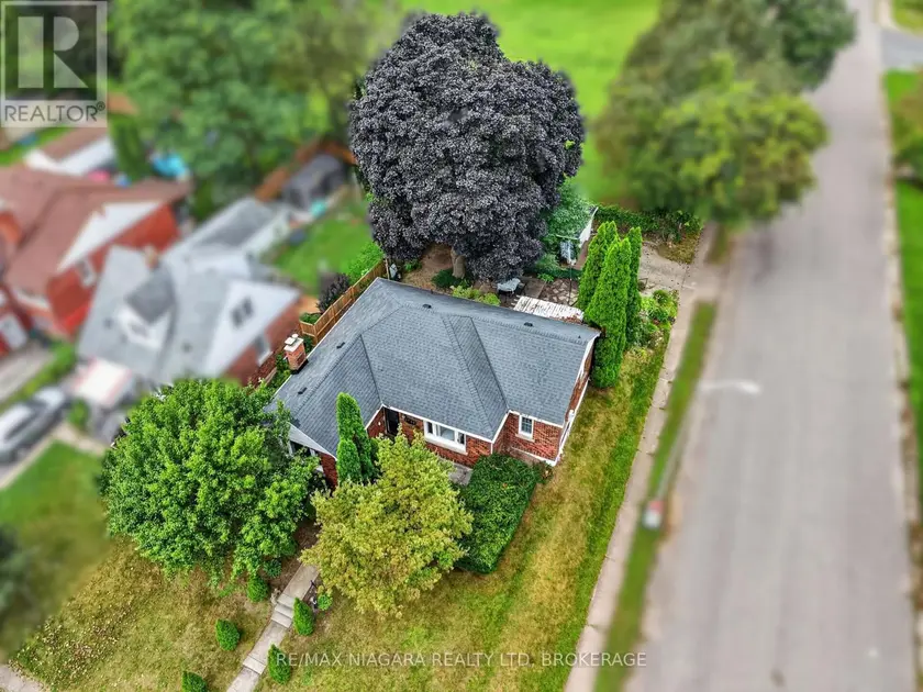 Detached at 5735 HANAN AVENUE, Niagara Falls
