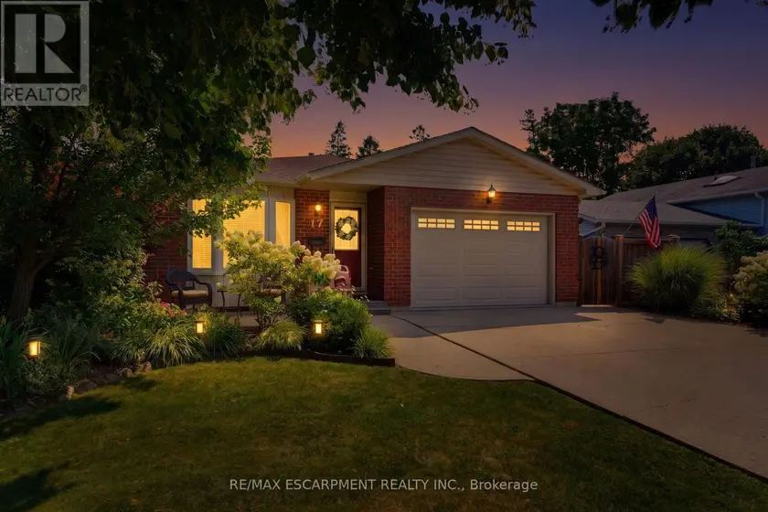 Detached at 17 BUCHANAN DRIVE, Haldimand