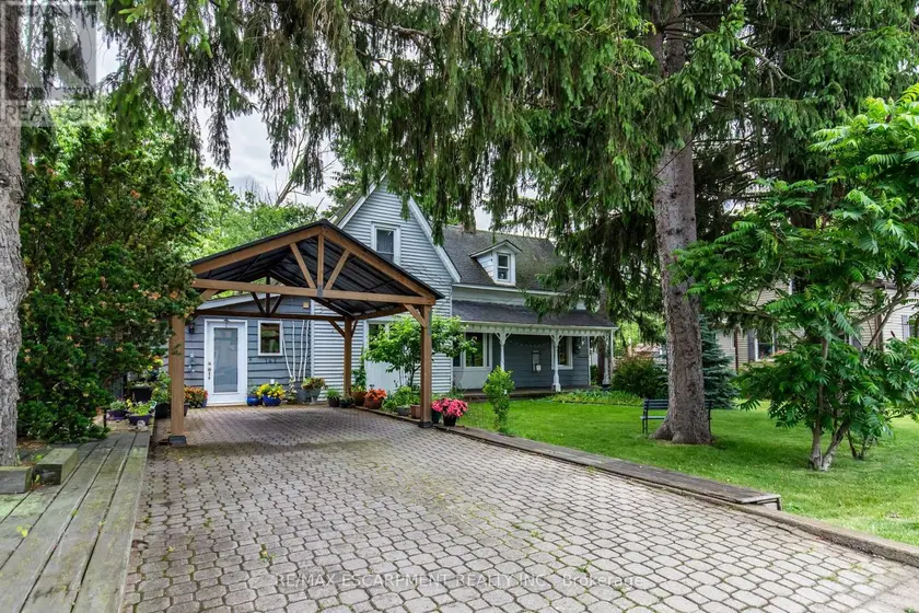 Detached at 142 GRIFFIN STREET S, West Lincoln
