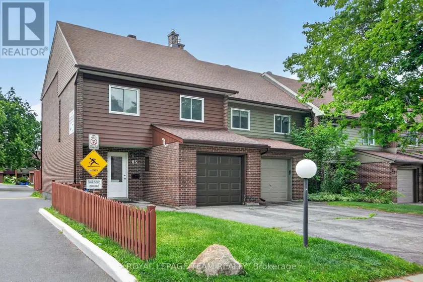 Townhouse at 85 GLEN PARK DRIVE, Ottawa