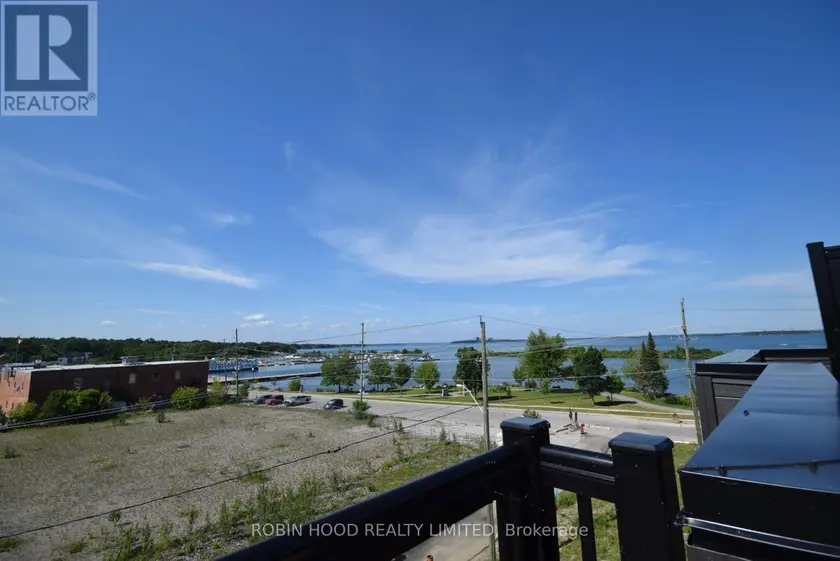 Townhouse at NA - 135 COLBORNE STREET, Lindsay