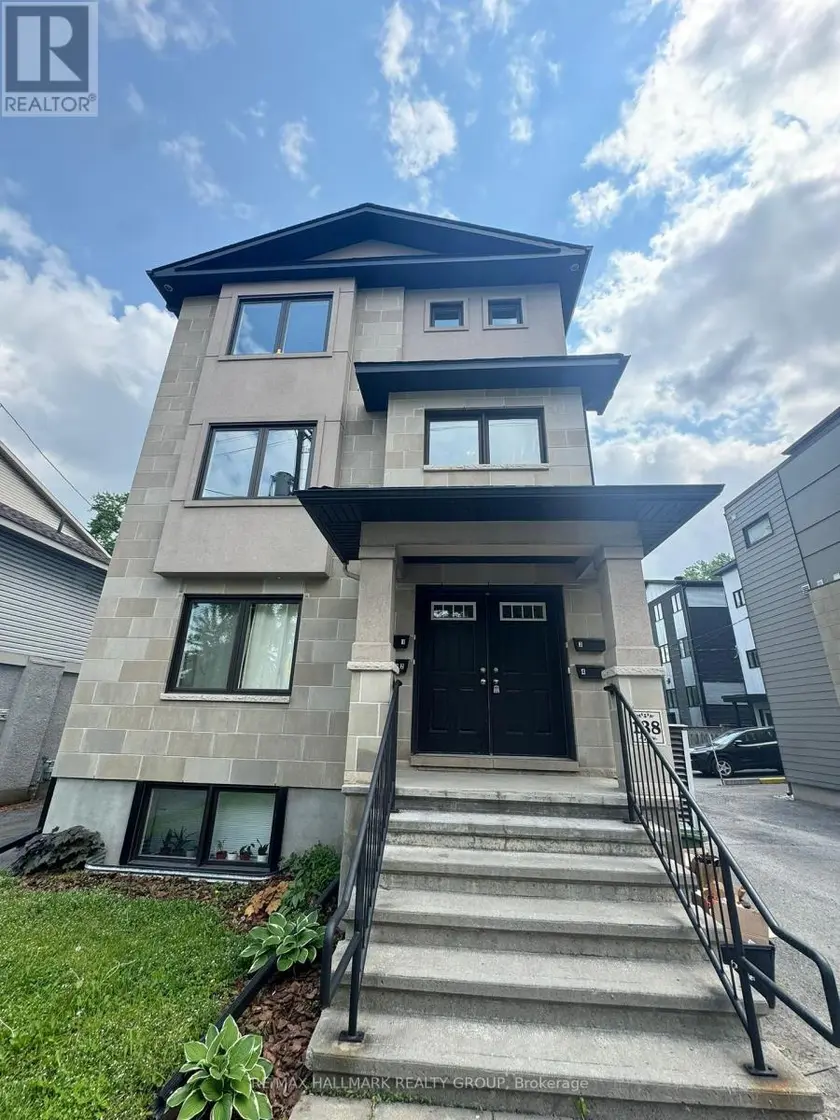 Multiplex at 2 - 138 LEES AVENUE, Ottawa