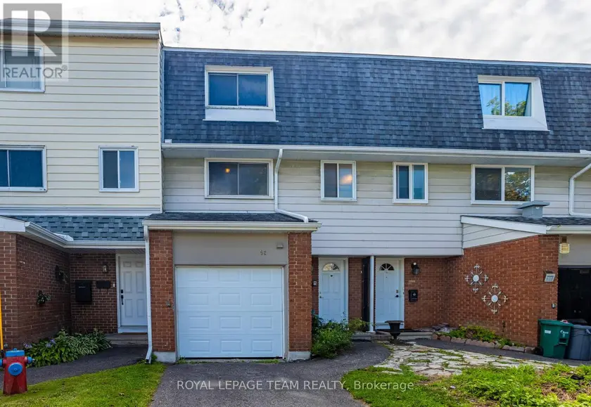 Townhouse at 52 - 2669 SOUTHVALE CRESCENT, Ottawa