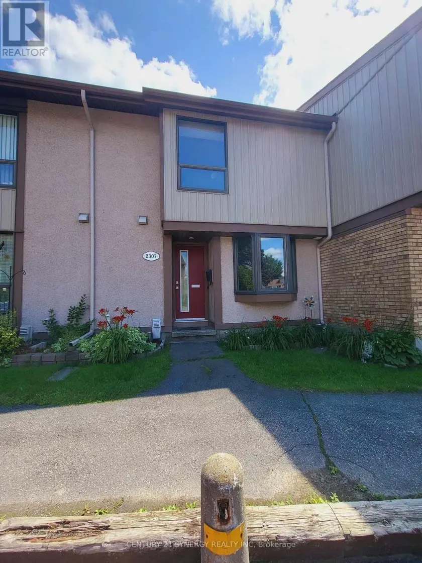 Townhouse at 2307 STONEHENGE CRESCENT, Ottawa