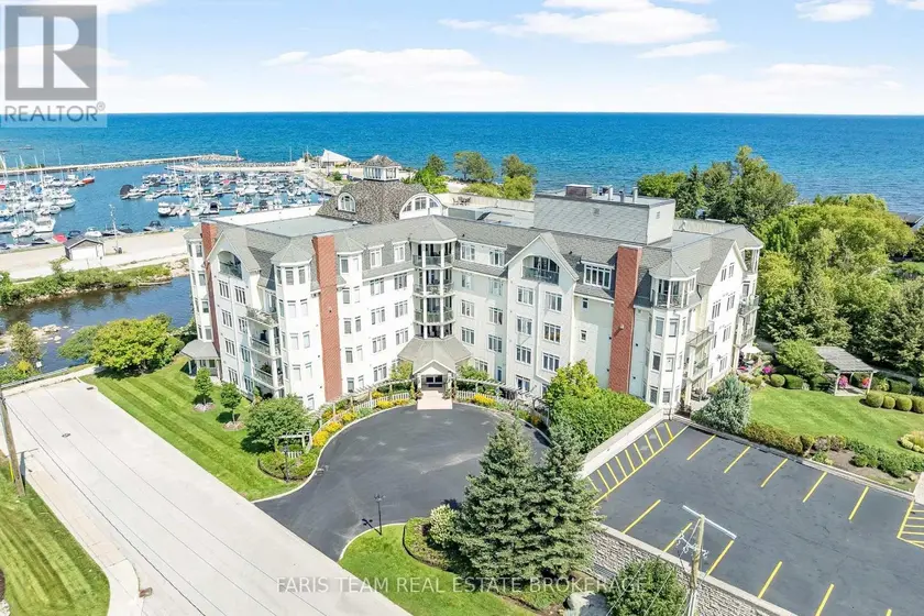 Apartment at 301 - 10 BAY STREET E, Blue Mountains