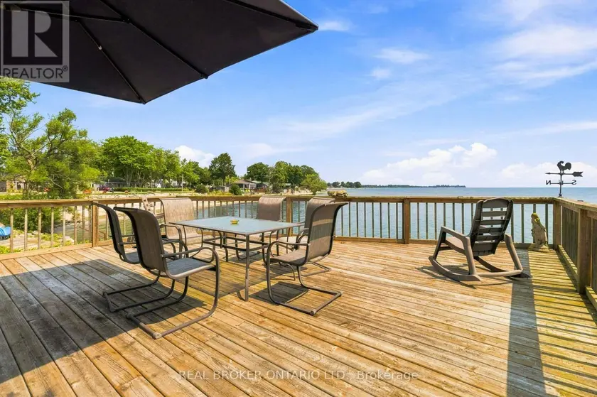 Detached at 12 HAMDUN LANE, Haldimand