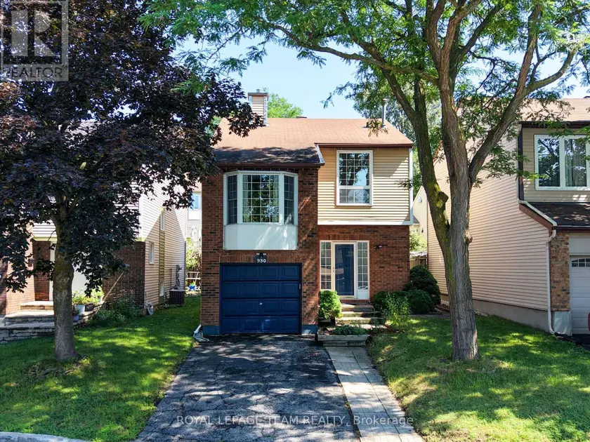 Detached at 930 ALENMEDE CRESCENT, Ottawa