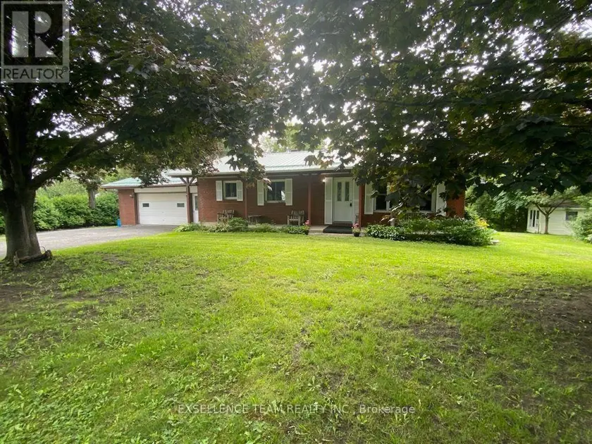 Detached at 20596 CONC 5 CONCESSION, South Glengarry