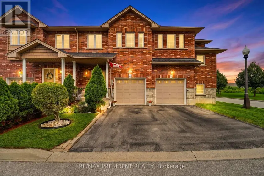 Townhouse at 23 - 45 SEABREEZE CRESCENT, Hamilton