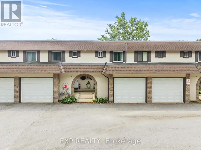 Townhouse at 7 - 4230 MEADOWVALE DRIVE, Niagara Falls