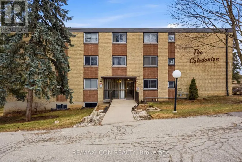 Apartment at 206 - 944 CALEDONIAN VIEW, Cambridge
