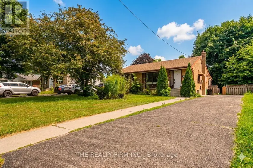 Detached at 348 WINNIPEG BOULEVARD, London East