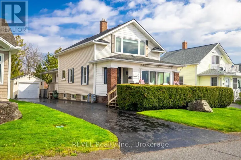 Detached at 550 LAKESHORE ROAD, Fort Erie
