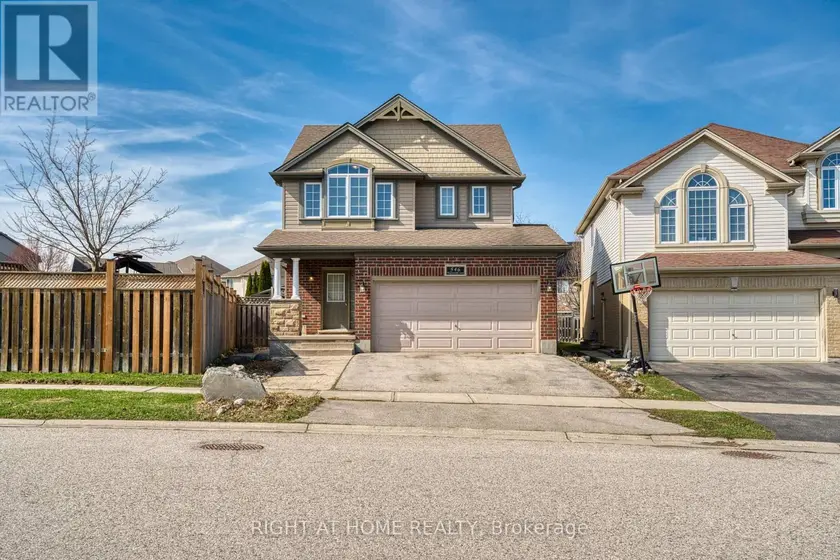 Detached at 546 MAPLEWOOD LANE, London North