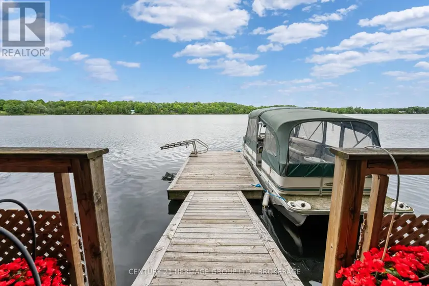 Detached at 4212 PINE RIDGE DRIVE, Frontenac