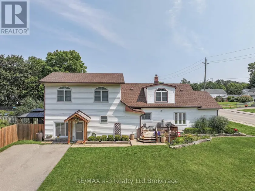 Detached at 13 POTTERS ROAD N, Tillsonburg