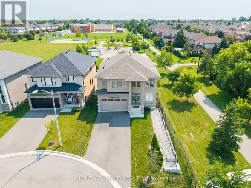 Detached at 34 HAMPSHIRE PLACE, Hamilton