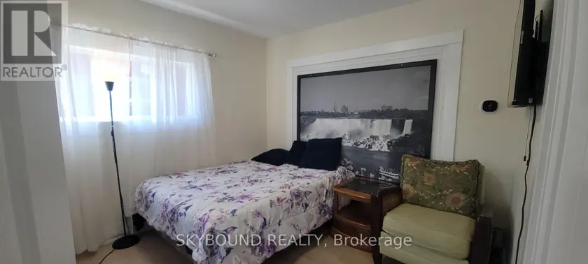 Detached at ROOM - 4869 SECOND AVENUE, Niagara Falls