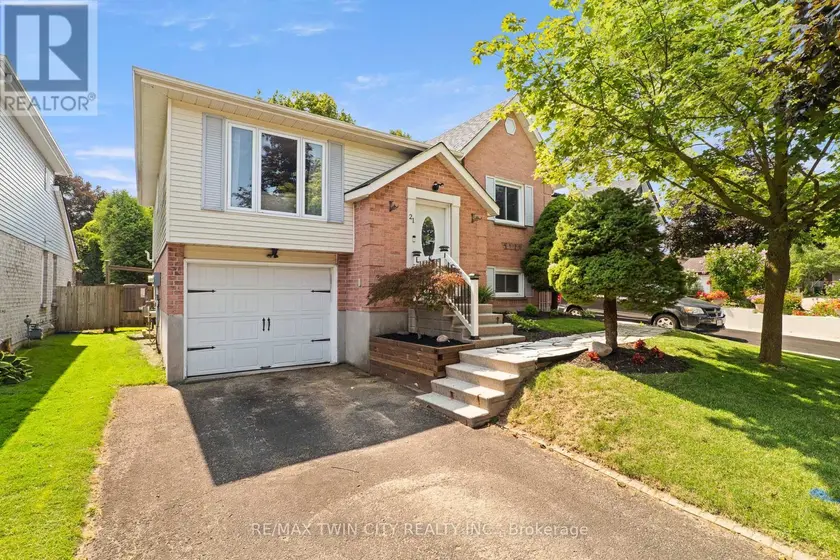 Detached at 21 GOLDEN MEADOW CRESCENT, Kitchener