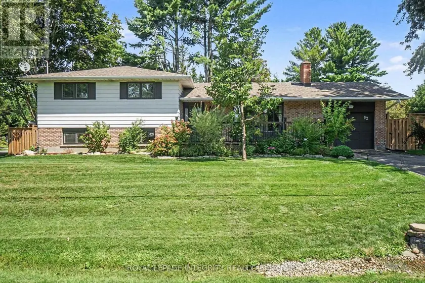 Detached at 92 LENNOX STREET S, Ottawa