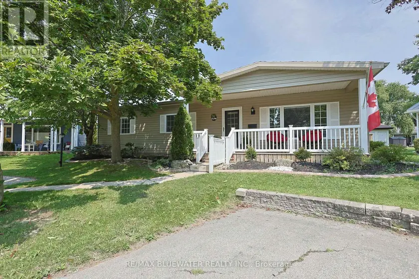 Detached at 288 CONCORD DRIVE, South Huron