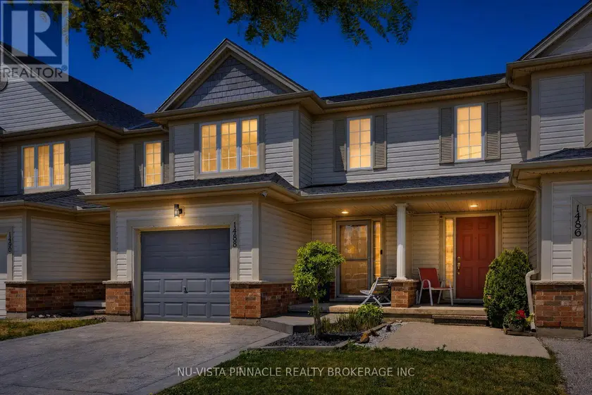 Townhouse at 1488 EVANS BOULEVARD, London South