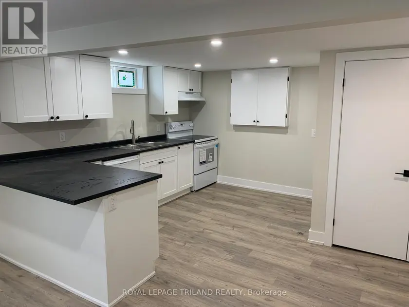 Multiplex at BASEMENT - 62 WEXFORD AVENUE, London