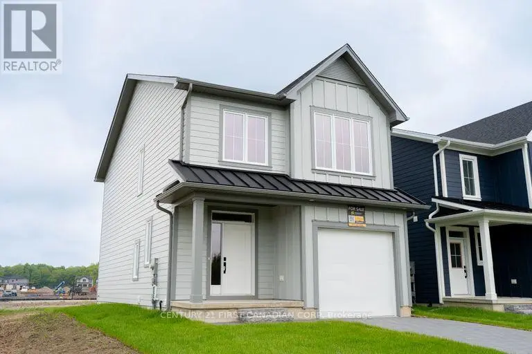 Detached at 1217 TULLOCH AVENUE, London South