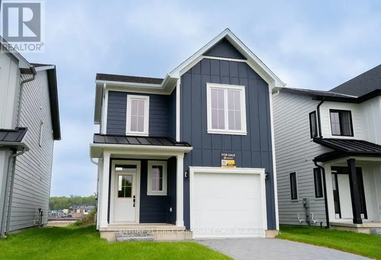 Detached at 1221 TULLOCH AVENUE, London South