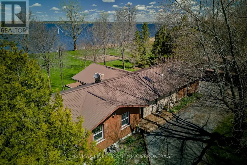 Detached at 10930 FRONT ROAD, Loyalist