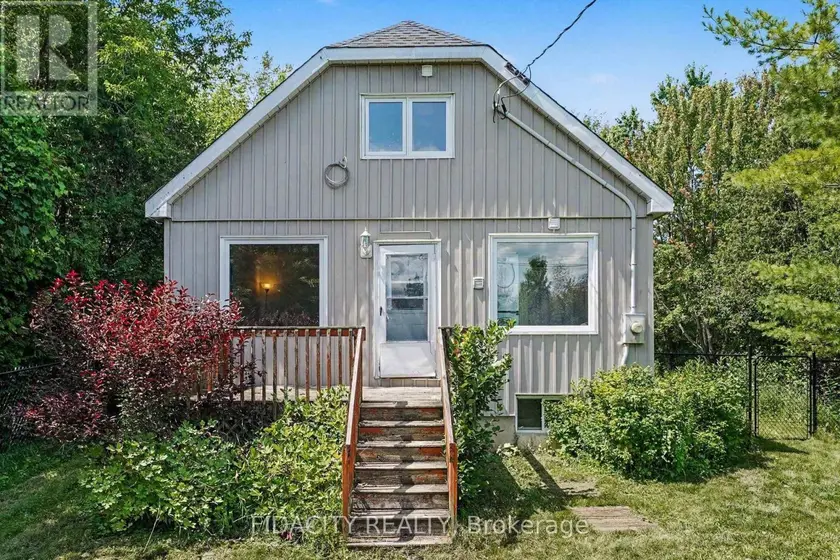 Detached at 6811 FLEWELLYN ROAD, Ottawa
