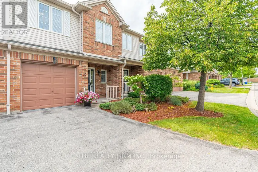 Townhouse at 30 - 320 AMBLESIDE DRIVE, London North