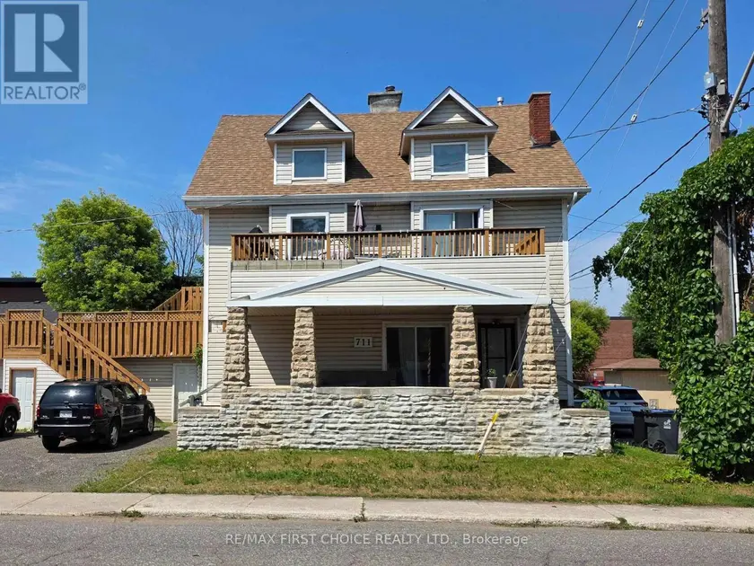 Multiplex at 711 RIDGEWAY STREET E, Thunder Bay