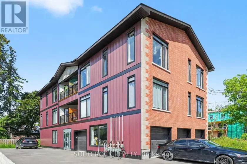 Multiplex at 117 DRUMMOND STREET W, Merrickville-Wolford