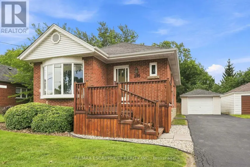 Detached at 299 WEST 5TH STREET, Hamilton