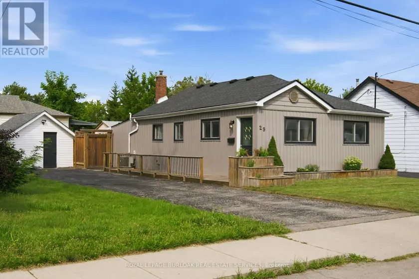 Detached at 29 HIXON ROAD, Hamilton