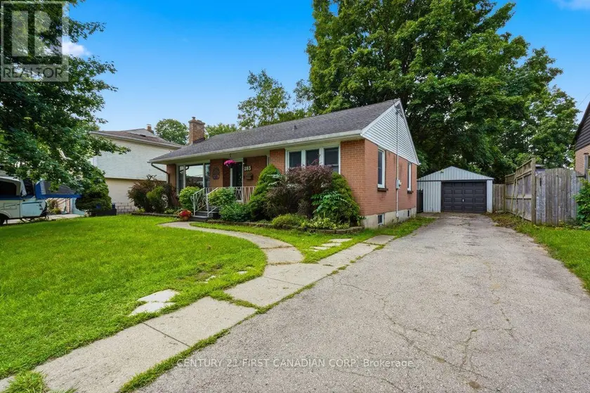 Detached at 283 SPRUCE STREET, London East