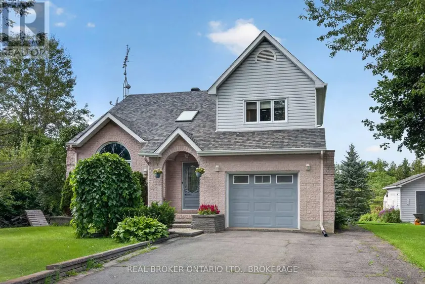 Detached at 3901 COUNTY 45 ROAD, North Glengarry